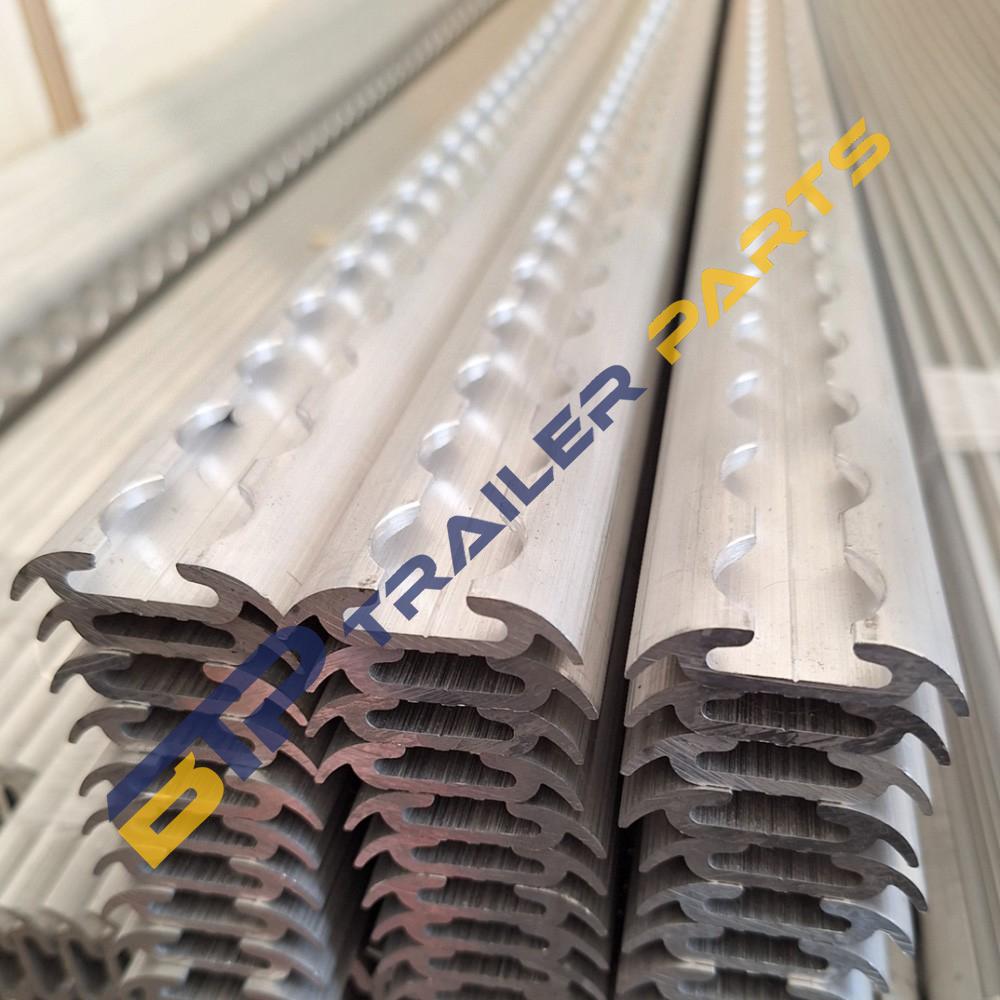 L-TRACK AIRLINE RAIL - 3000x40 mm – SEMI-CIRCULAR (ALUMINUM)